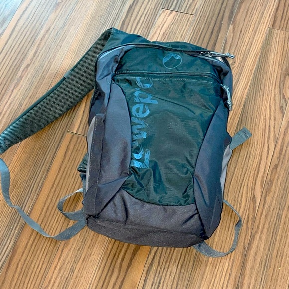 Lowepro Backpack Photo Hatchback 16L AW Camera Gadget Bag Dividers Compartments - Picture 1 of 5